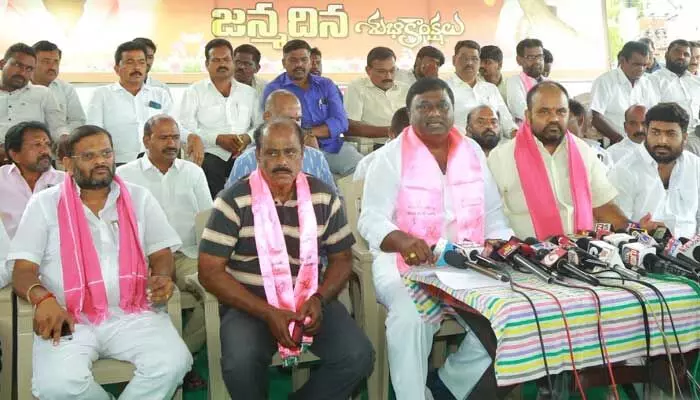 కోమటిరెడ్డి వెంకట్ రెడ్డికి వార్నింగ్.. కోమటిరెడ్డి వెంకట్ రెడ్డికి వార్నింగ్..