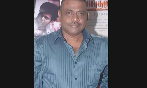 ఇండస్ట్రీలో విషాదం.. ప్రముఖ నిర్మాత మృతి
