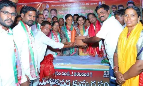 కుల వృత్తులకు ప్రభుత్వం పెద్దపీట: మంత్రి సబితా ఇంద్రారెడ్డి