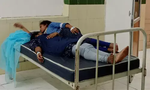 ఫుడ్ పాయిజన్ తో విద్యార్థినులకు అస్వస్థత