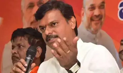 Bjp: వారంలో ఆ పేరు మార్చాలి.. లేదంటే పోరాటమే..!