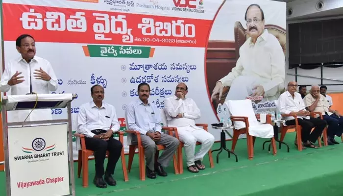 సేవలో లభించే తృప్తి అనిర్వచనీయం : వెంకయ్య నాయుడు