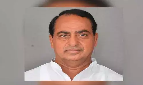 సీట్లో కూర్చున్న మంత్రి ఇంద్రకరణ్ రెడ్డి.. తొలి సంతకం దానిపైనే!
