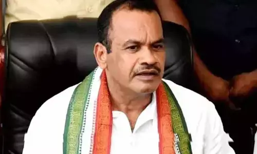 ప్రియాంక గాంధీ సభకు కోమటిరెడ్డి వెంకట్ రెడ్డి డుమ్మా