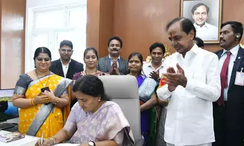 కొత్త సచివాలయంలో బాధ్యతలు స్వీకరించిన CS ఫుల్ హ్యాపీ