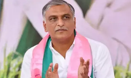 ఇరిగేషన్ శాఖ యాక్టింగ్ మినిస్టర్‌గా హరీశ్ రావు!
