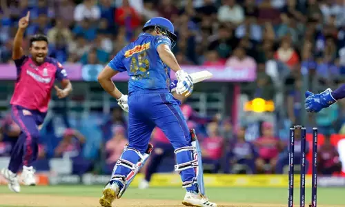 Rohit Sharma : వివాదాస్పద అవుట్.. ఇంతకీ అది అవుటా.. నాటౌటా..?