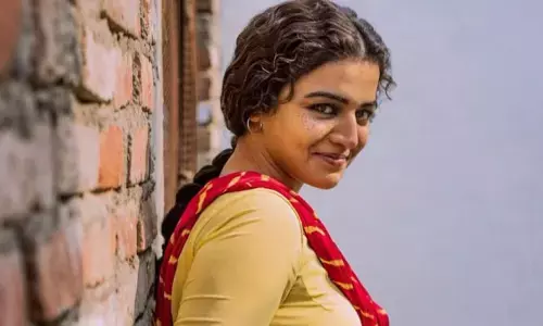 పెదవులు, బుగ్గలు పర్‌ఫెక్ట్‌‌గా ఉండాలి.. లేదంటే ఖేల్ ఖతమ్..