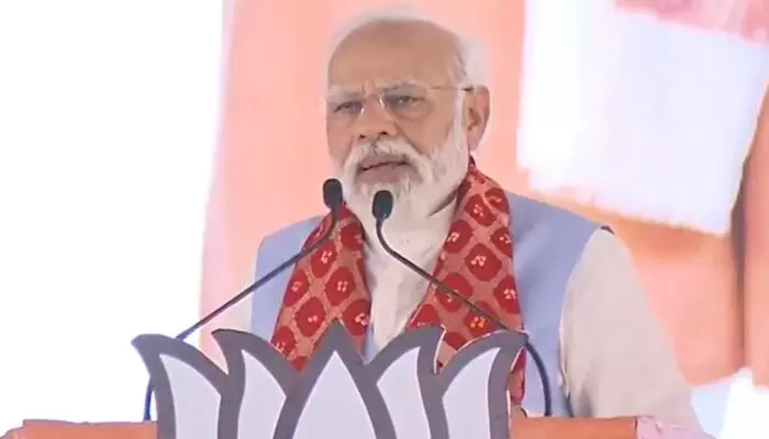హస్తం పార్టీ మేనిఫెస్టోపై ప్రధాని మోడీ ఫైర్.. హస్తం పార్టీ మేనిఫెస్టోపై ప్రధాని మోడీ ఫైర్..