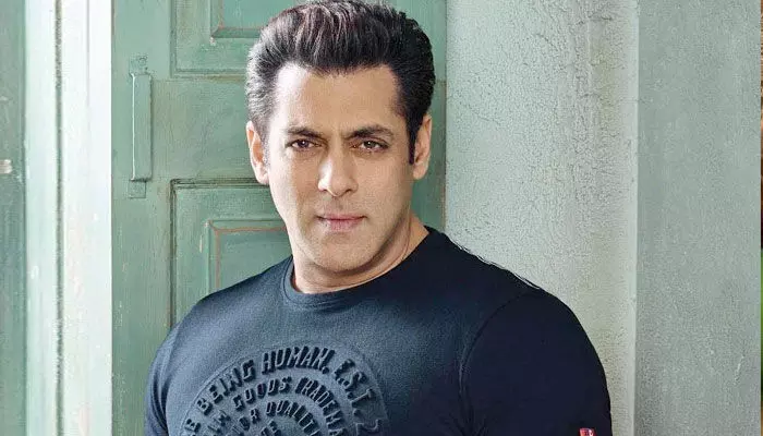 Salman Khan :హాలీవుడ్ సినిమాను ప్రమోట్ చేస్తున్న సల్మాన్ ఖాన్!