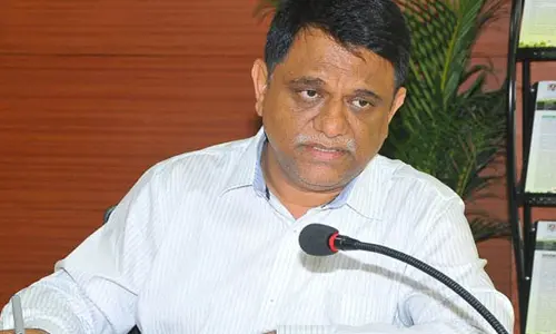 ఓఆర్ఆర్‌పై ఆరోపణలు.. ప్రిన్సిపాల్ సెక్రటరీ రియాక్షన్ ఇదే..!