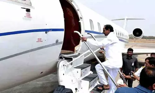BRS ఆఫీస్ ఇనాగరేషన్ : ఢిల్లీకి బయలుదేరిన కేసీఆర్