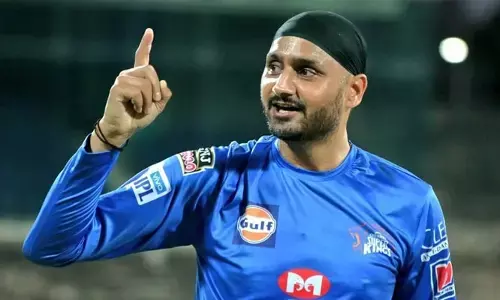 IPL 2023: ప్లేఆఫ్స్ చేరే జట్లు ఇవే.. టీమ్ ఇండియా మాజీ క్రికెటర్ జోస్యం!