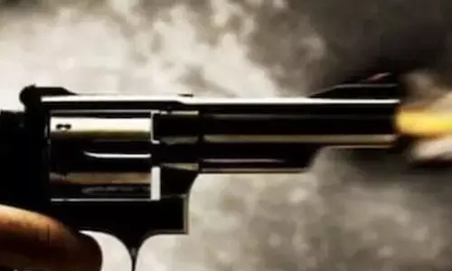 కబాబ్ నచ్చలేదని వంట మనిషిని..