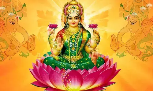 శుక్రవారం అమ్మవారికి ఇది సమర్పిస్తే చాలు మీ ఇంట సిరుల పంటే!
