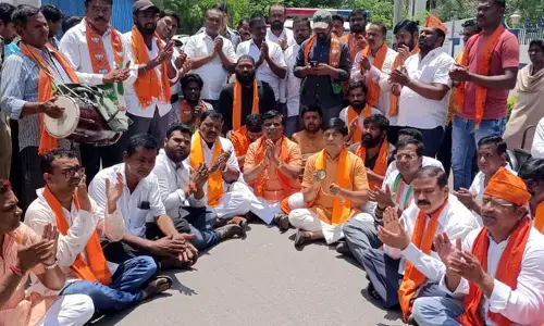 బజరంగ్ దళ్ నిషేధం వివాదం.. బీజేపీ నాయకులు అరెస్ట్