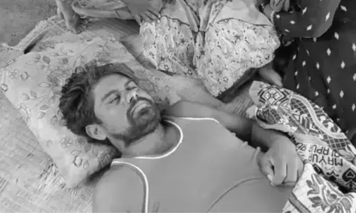 ప్రాణం తీసిన రెండు వేల పెన్షన్..