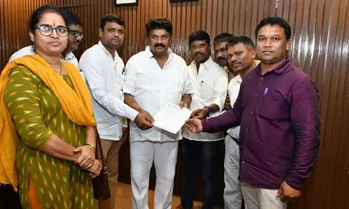జర్నలిస్టులకు ఇండ్లు మంజూరు చేయండి: మంత్రి తలసానికి HUJ విజ్ఞప్తి