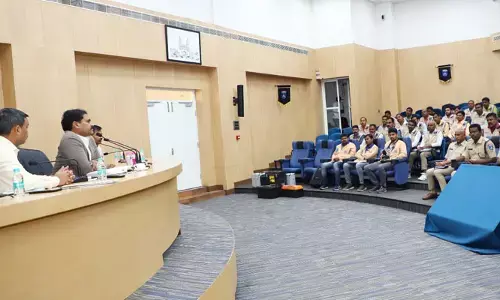 సైబరాబాద్ ​కమిషనరేట్​ పరిధిలో త్వరలో సెంట్రలైజ్డ్​ క్లూస్​ టీం: CP ​స్టీఫెన్​రవీంద్ర