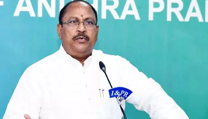 మీ రాష్ట్రాన్ని మీరు చూసుకోండి.. తెలంగాణ మంత్రులపై ఏపీ మంత్రి సీరియస్ మీ రాష్ట్రాన్ని మీరు చూసుకోండి.. తెలంగాణ మంత్రులపై ఏపీ మంత్రి సీరియస్