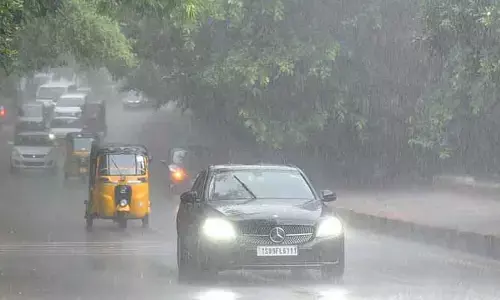 బ్రేకింగ్: హైదరాబాద్‌లో భారీ వర్షం.. నగరవాసులకు GHMC కీలక సూచన!