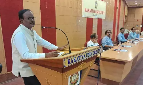 యూనివర్సిటీయే ప్రధానం.. వ్యక్తులు కాదు..