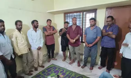 పేకాట రాయుళ్ల అరెస్ట్..