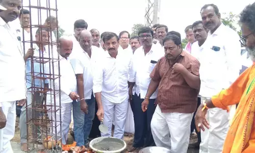 బీఆర్ఎస్ ప్రభుత్వంతోనే అన్ని రంగాల్లో అభివృద్ధి : ఎంపీ కొత్త ప్రభాకర్ రెడ్డి
