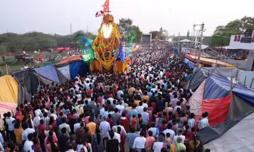 వైభవంగా శ్రీ లక్ష్మి నరసింహ స్వామి రథోత్సవం..