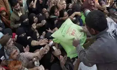Pakistan | తీవ్ర ఆర్ధిక సంక్షోభంతో కొట్టుమిట్టాడుతున్న పాకిస్తాన్.. కరిగిపోతున్న విదేశీ కరెన్సీ నిలువలు