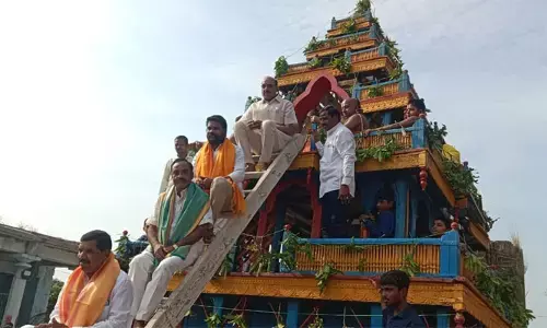 కన్నుల పండువగా వరదరాజ స్వామి రథోత్సవం