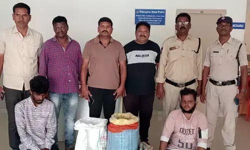 10 కిలోల గంజాయి స్వాధీనం
