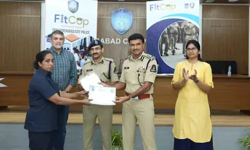 ఆరోగ్యంపై శ్రద్ధ తీసుకోవాలి.. హైదరాబాద్ సీపీ ​సీ.వీ.ఆనంద్​