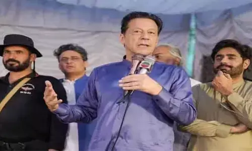 Pakistan | దేశం సంక్షోభంలో ఉంటే మీకు విదేశీ టూర్లు  అవసరమా.. ఇమ్రాన్ ఖాన్ ఫైర్