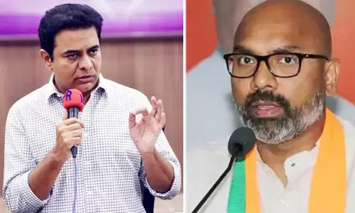 మరోసారి BJP MP బాండ్ పేపర్ బయటపెట్టిన KTR