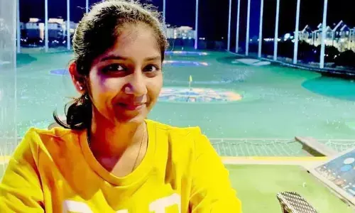 ఐశ్వర్యరెడ్డి కుటుంబ సభ్యులతో మాట్లాడిన మంత్రులు