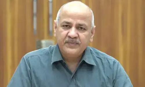 ఢిల్లీ లిక్కర్ స్కాం కేసులో మనీష్ సిసోడియాకు చుక్కెదురు