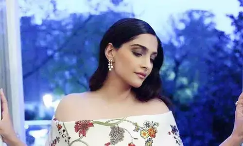 బ్రిటన్ కింగ్ చార్లెస్-3 పట్టాభిషేకం.. స్పెషల్ అట్రాక్షన్‌గా సోనమ్