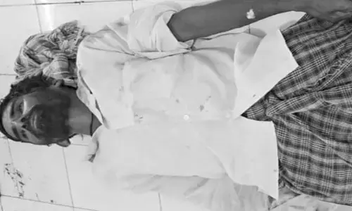 అప్పుల బాధ తాళలేక రైతు ఆత్మహత్య