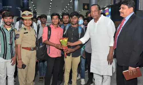 మణిపూర్ నుంచి 2 విడతల్లో వచ్చిన విద్యార్థులు.. స్వగ్రామాలకు తరలింపు