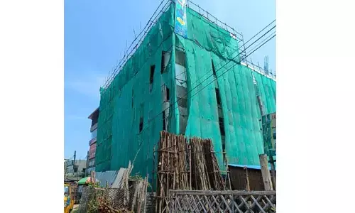 ఆగని అక్రమనిర్మాణం.. బరితెగించిన అక్రమార్కులు..