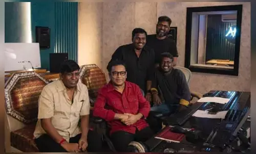గాయకుడిగా మారిన తమిళ హాస్యనటుడు