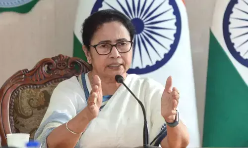 మమతా బెనర్జీపై పరువునష్టం దావా.. ఎవరూ ఆపలేరంటున్న డైరెక్టర్ వివేక్