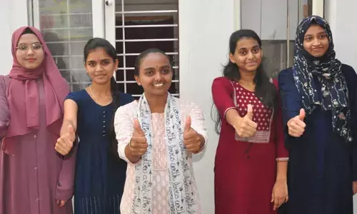 ఇంటర్ ఫలితాల్లో బాలికలదే హవా.. జిల్లాలో 60 శాతం ఉత్తీర్ణత