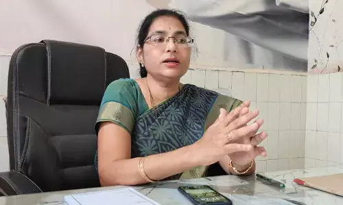 ఆరోగ్య మహిళను సద్వినియోగం చేసుకోవాలి : జిల్లా వైద్యాధికారి గాయత్రీ దేవి