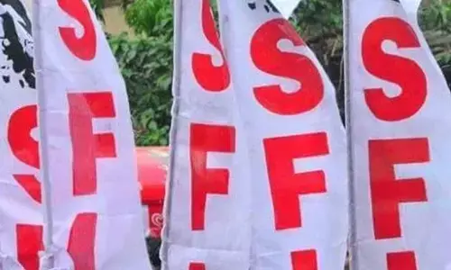 ఫైన్ ఆర్ట్స్ విద్యార్ధులపై వీసీ కక్ష సాధింపు