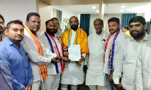 బీసీ రిజర్వేషన్లు పెంచాలి.. జాతీయ బీసీ కమిషన్​ చైర్మన్​కు జాజుల వినతి