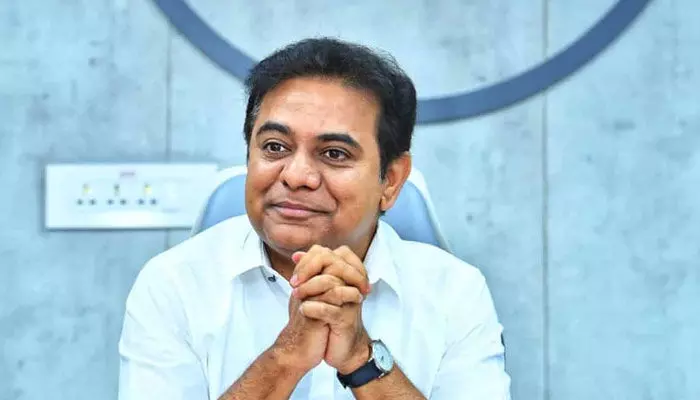 యూకే పర్యటనకు బయలుదేరిన కేటీఆర్ యూకే పర్యటనకు బయలుదేరిన కేటీఆర్