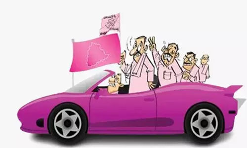 వెయిట్ అండ్ సీ.. జంప్ జిలానీల వ్యూహాత్మక మౌనం
