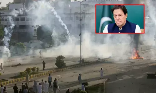 బ్రేకింగ్: అట్టుడికిపోతున్న పాకిస్థాన్‌.. భద్రత బలగాల కాల్పుల్లో ముగ్గురు మృతి